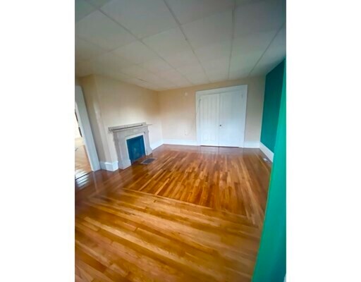 Building Photo - 606 North St