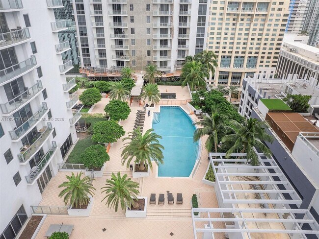 Foto del edificio - 1060 Brickell Ave