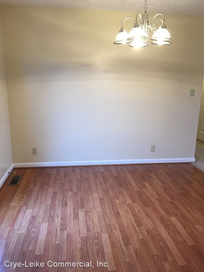 Building Photo - 3 br, 2 bath House - 534 Oakmont Drive