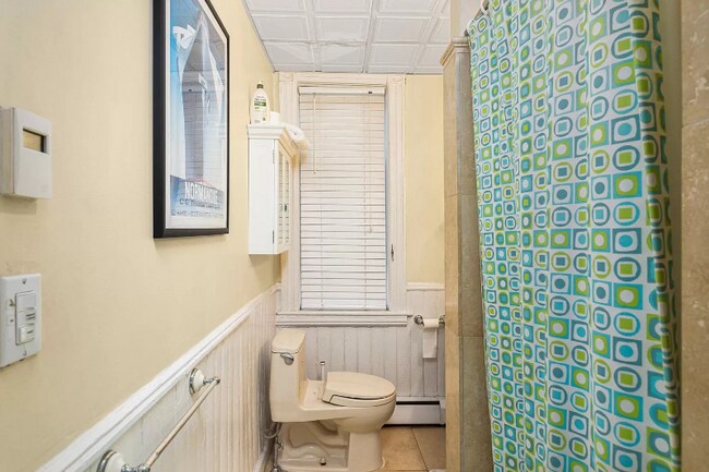 Building Photo - 432 Por La Mar Cir