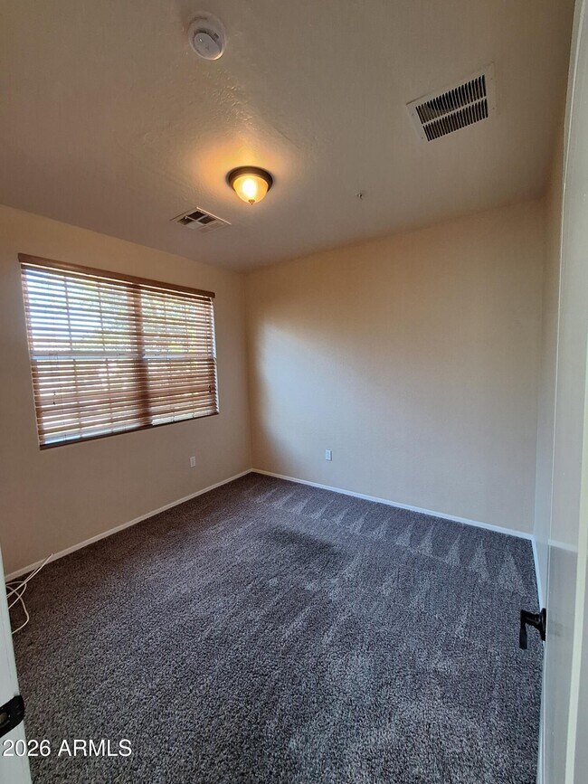 Foto del edificio - 2670 S Voyager Dr