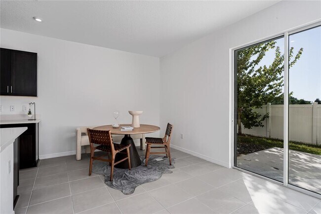 Foto del edificio - 6345 Willowside St