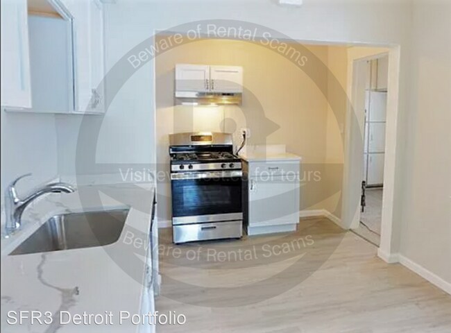 Foto del edificio - 3 br, 1 bath House - 8244 Cadillac Avenue