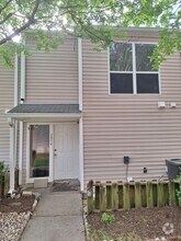 Building Photo - 3874 Staffordshire Ln