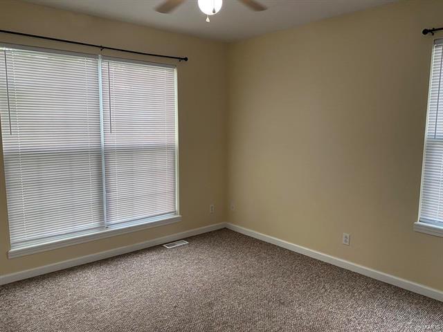 Building Photo - 707 Tall Oaks Dr