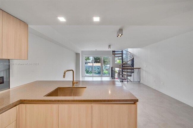 Foto del edificio - 1500 Bay Rd