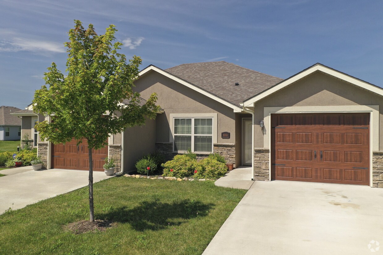 Eagle Crossing Blue Springs Apartments in Blue Springs, MO