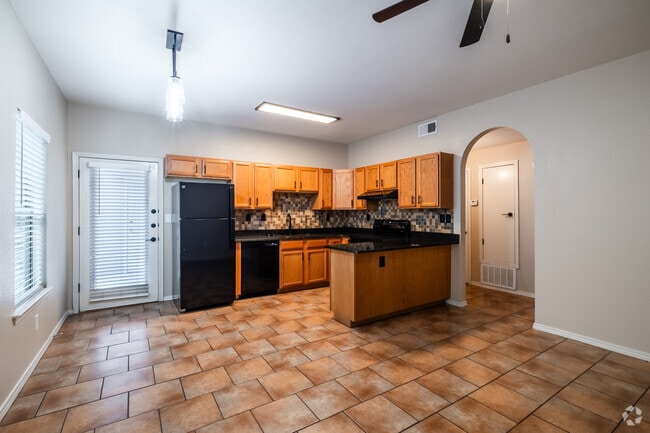 Interior Photo - La Jolla Place Apartments