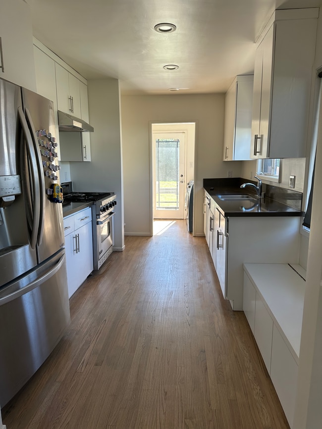 Kitchen - 5874 W 74th St