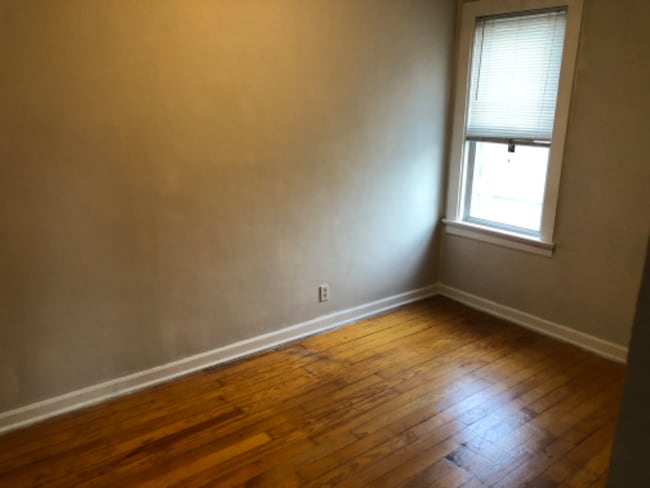 Building Photo - 136 Sawyer Ave