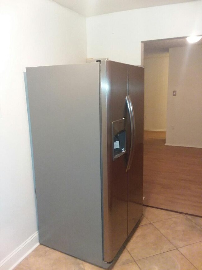 Foto del edificio - 5215 Newton St