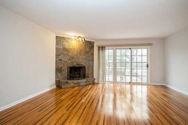 Foto del edificio - 1831 W White Oak St