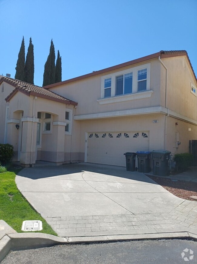 Building Photo - 705 Crawdad Ct