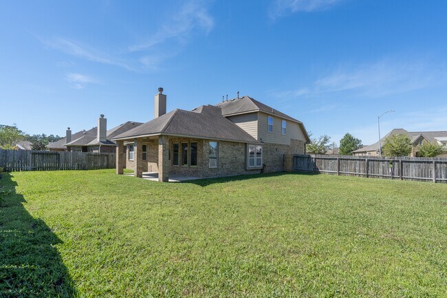 Foto del edificio - 22918 Caverly Ln