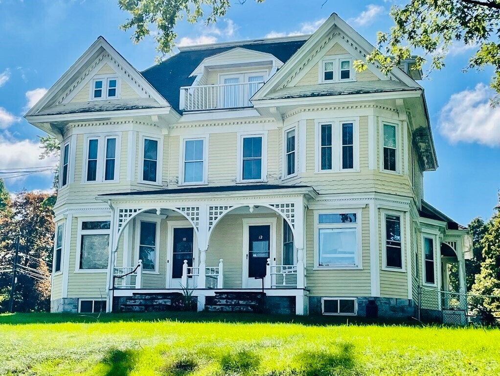 1012 Lowell St Unit 10, Billerica, MA 01862 Room for Rent in