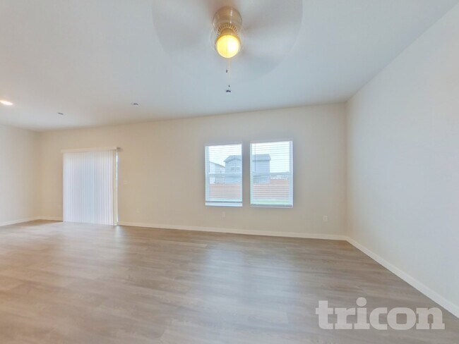 Building Photo - 2222 Flower Blossom Ave