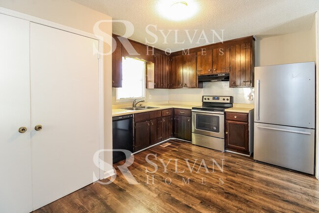 Foto del edificio - One-level living at its best