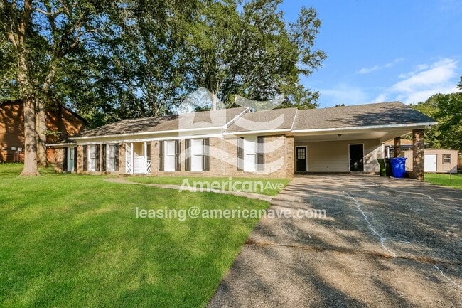Building Photo - 4302 Castlewood Pkwy
