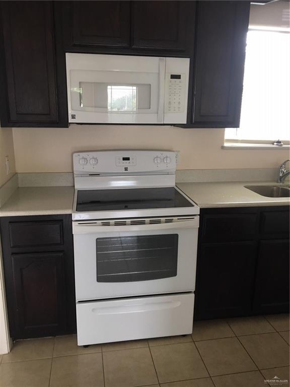 Foto del edificio - 2405 N J St