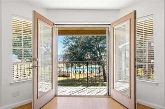 Building Photo - 5810 Marina Dr