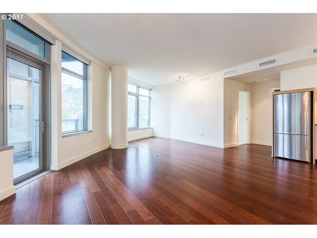 Building Photo - 3601 sw river parkway