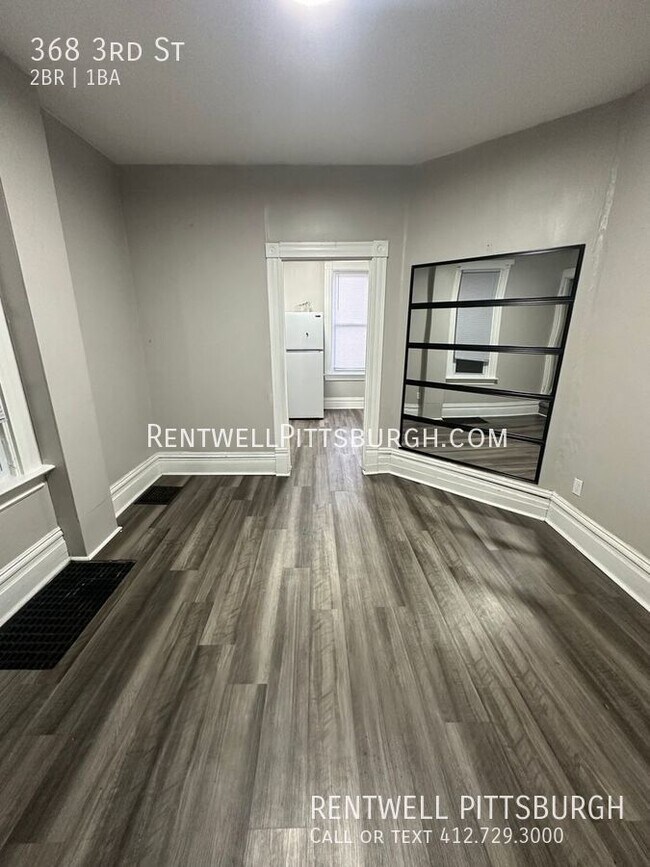 Building Photo - 2 Bedroom Duplex in Pitcairn