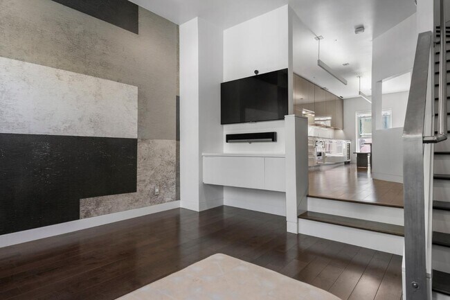 Building Photo - 103 Pacchetti Way