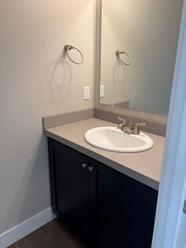 Foto del edificio - Newer Home in the Newberg Riverfront Development