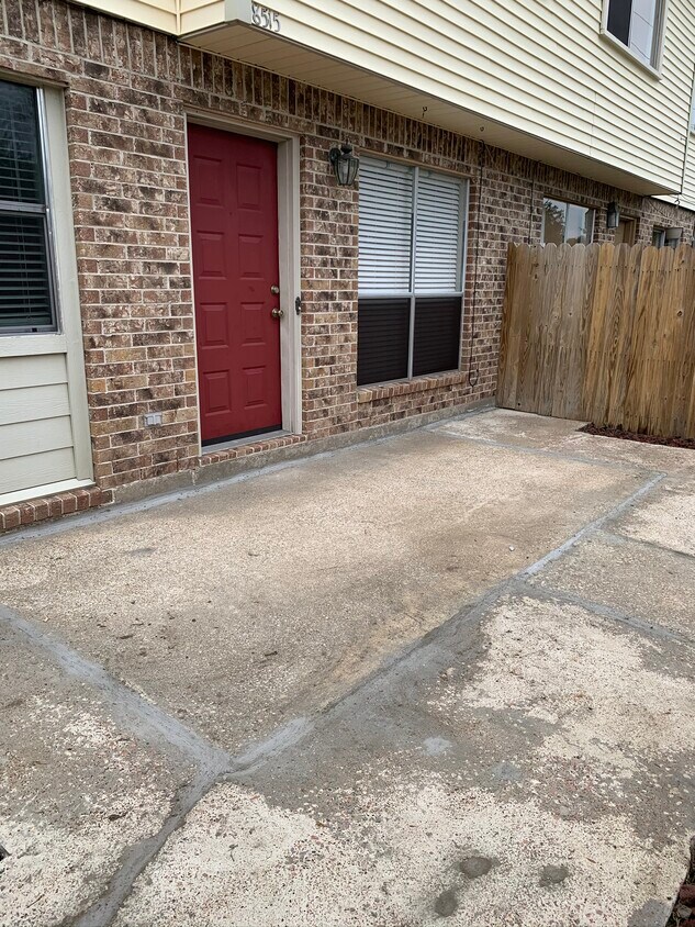 Foto principal - 8515 Glen Meadow Ln