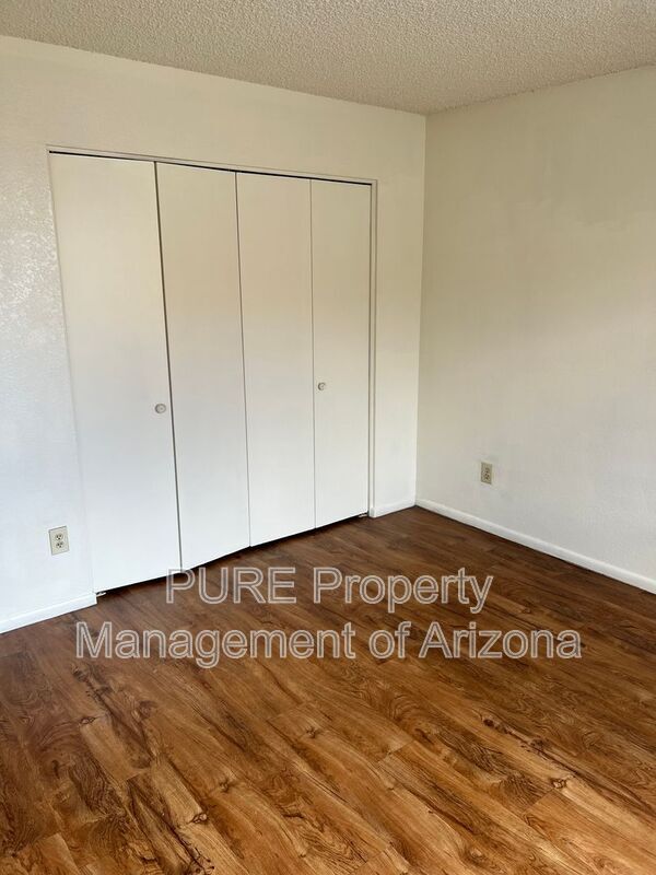 Foto del edificio - 231 E 2nd Ave