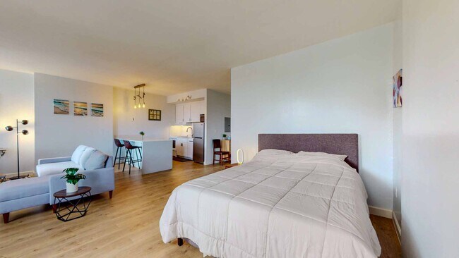 Building Photo - 94 Washington St