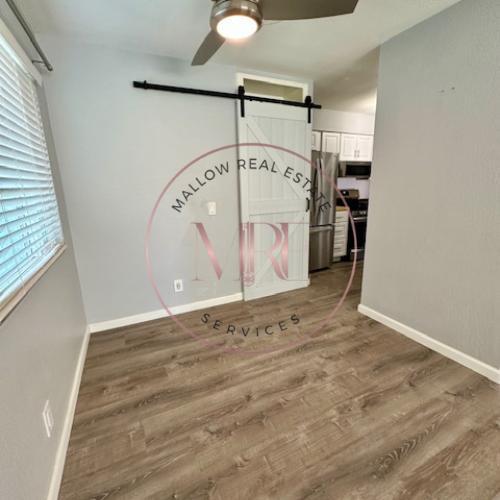 Building Photo - 1227 Casita Dr