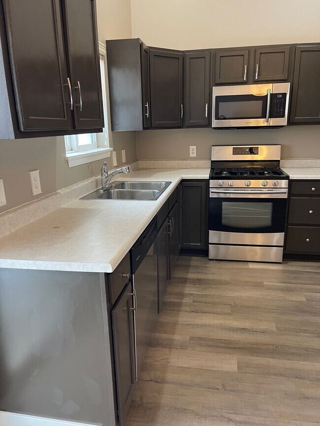 Building Photo - Great 3 bedroom 2 bath home in Bozeman