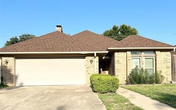 Building Photo - 1605 High Crest Ct