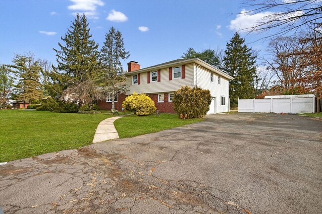 Foto del edificio - 352 Rahway Rd