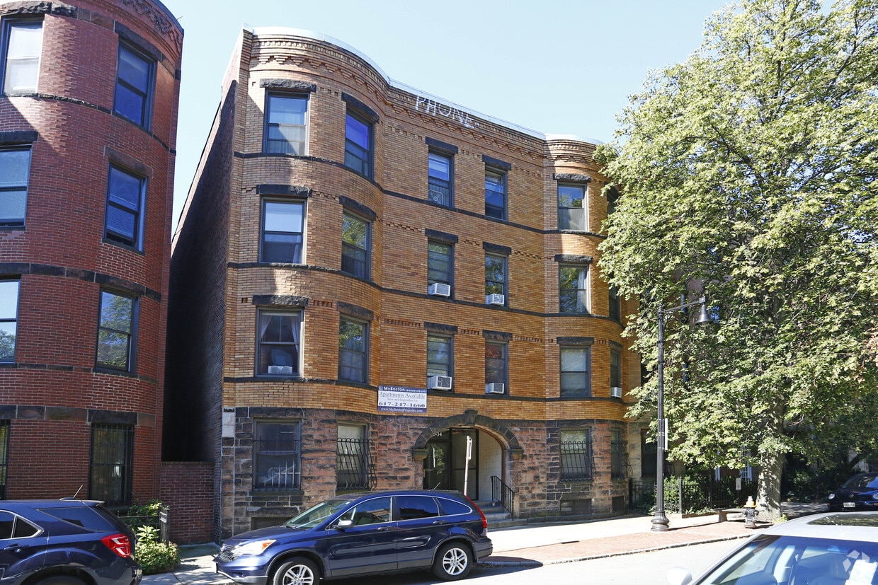 Primary Photo - 32 Symphony Rd