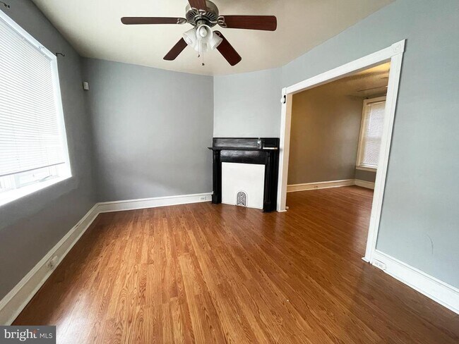 Foto del edificio - 4144 N Darien St