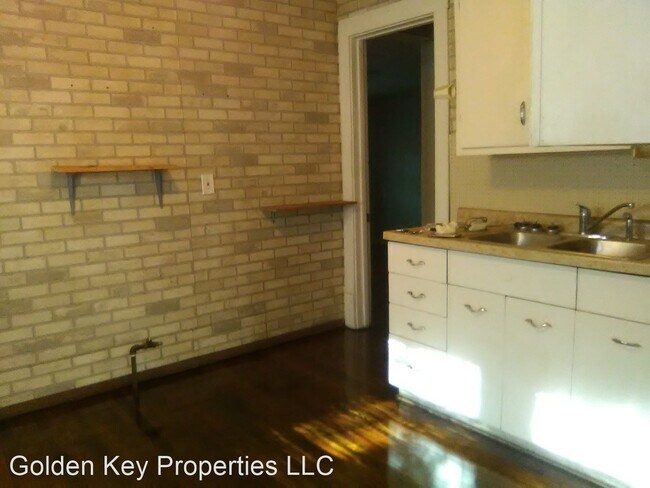 Foto del edificio - 3 br, 1 bath House - 5736 E 6th Ave