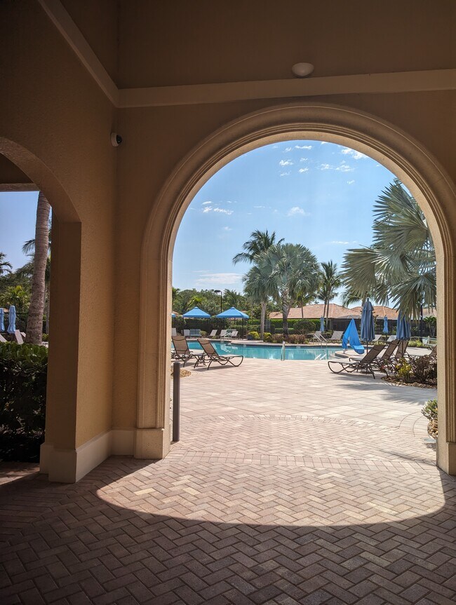 Casa club - 9469 Isla Bella Cir