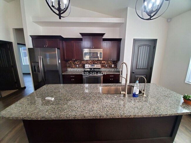 Foto del edificio - 635-634 24 3/4 Rd