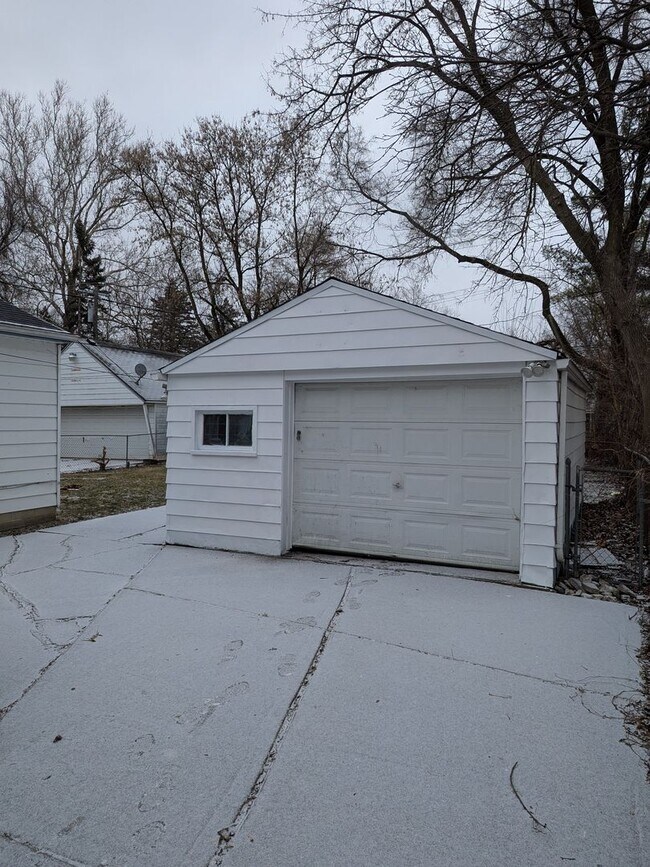 Foto del edificio - 17434 Winston St