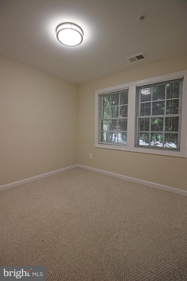 Building Photo - 3840 Sugarloaf Pkwy