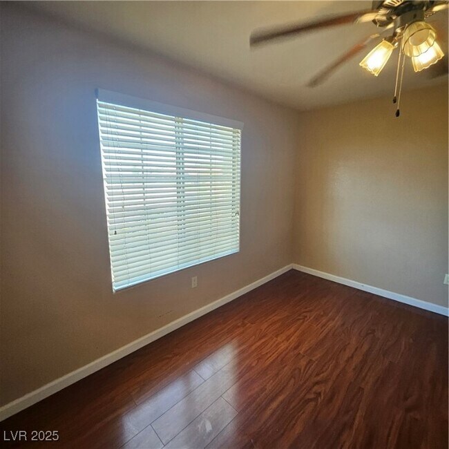 Foto del edificio - 2120 Ramrod Ave