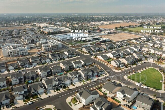 Foto del edificio - 145 E Taylor Ave