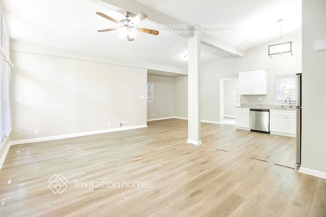 Foto del edificio - 675 Albert St NW