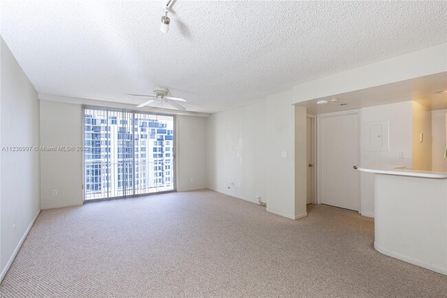 Building Photo - 770 Claughton Island Dr