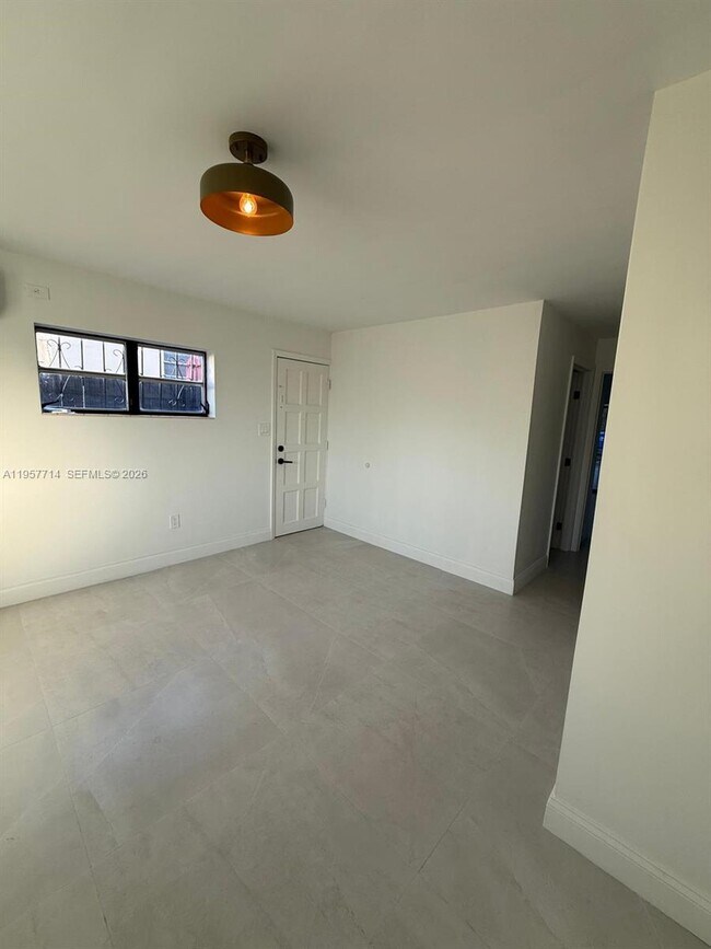 Foto del edificio - 525 SW 22nd Ave