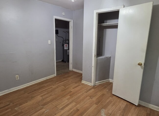 Building Photo - 294 Pursley St