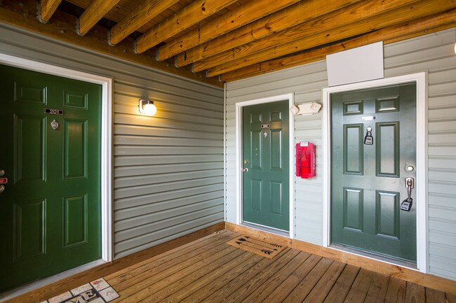 Foto del edificio - 501 Garrison Woods Dr