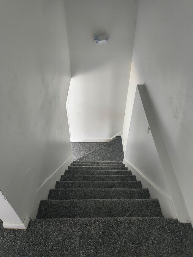 Foto del edificio - 106 S Clay St